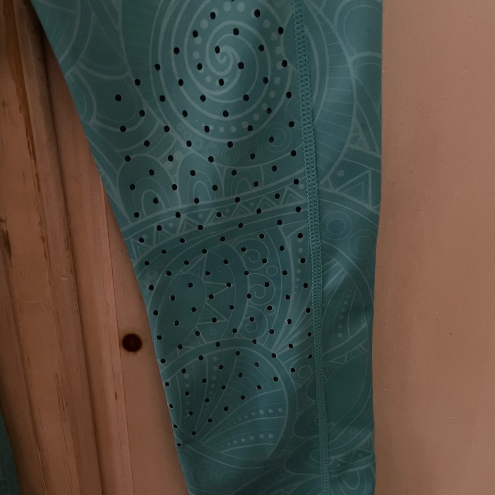 Teal zenergy Capri leggings